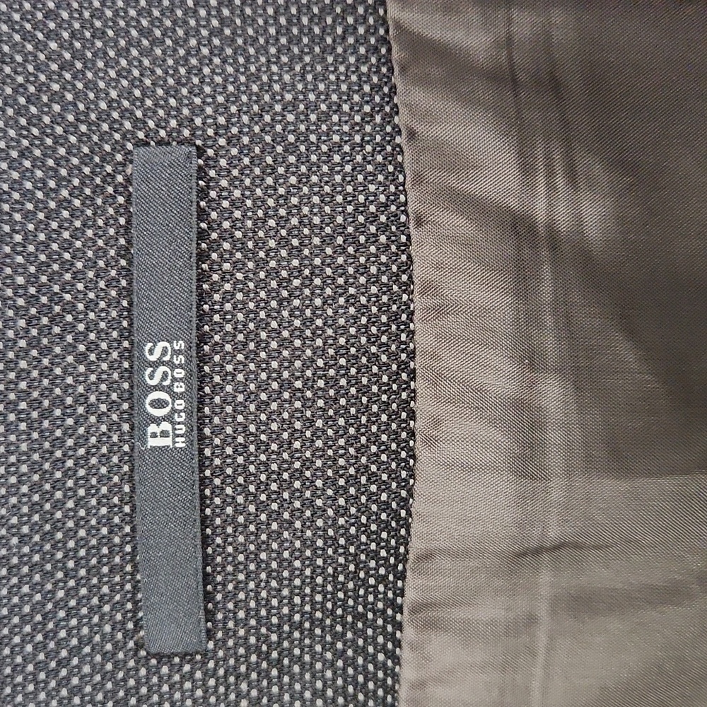Hugo Boss Wool Blend Tulip Skirt with Pockets - Picture 3 of 4